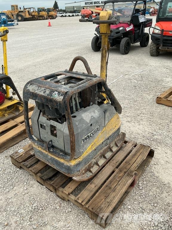 Wacker Neuson DPU-6055 Vibratory Plate Compactor Vibratori
