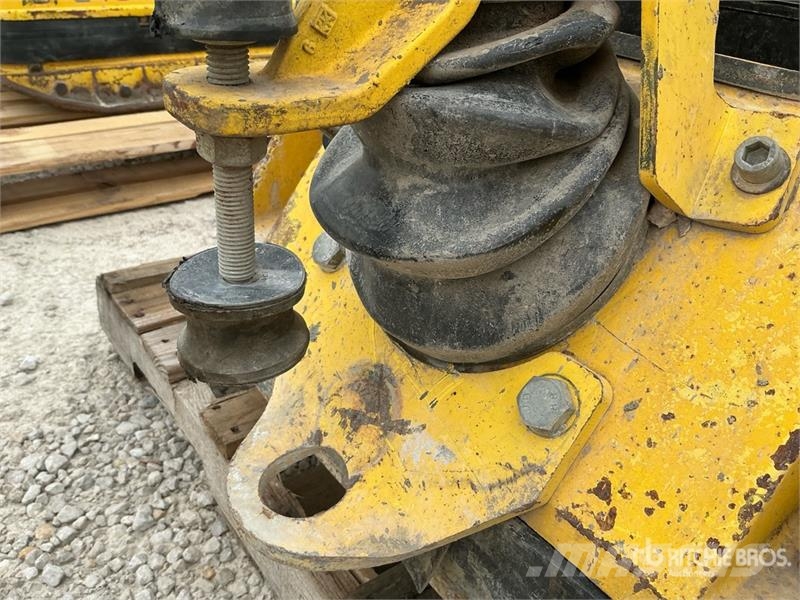 Wacker Neuson DPU-6055 Reversible Vibratory Plate Compactor Віброплити та вібротрамбовки