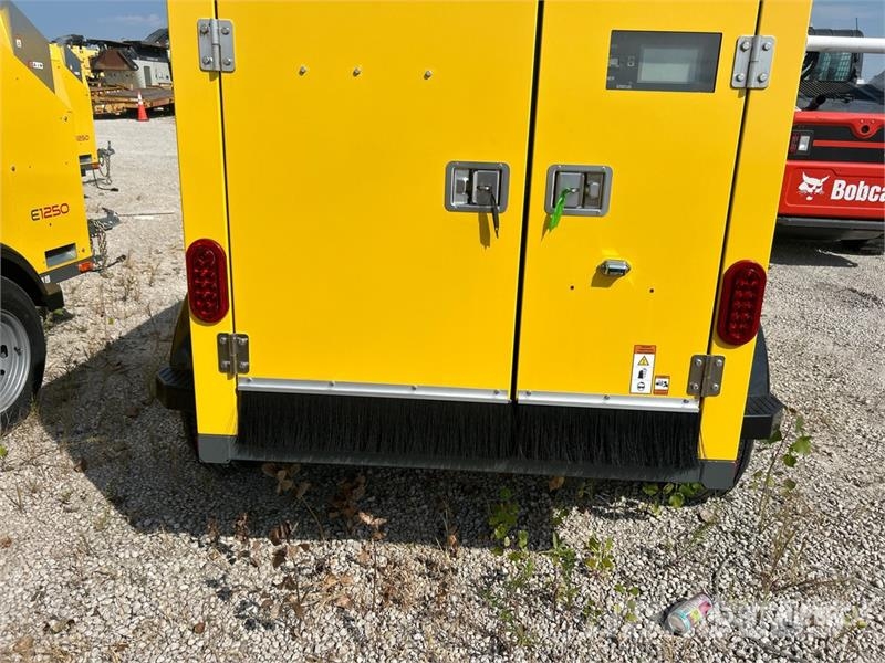 Wacker Neuson E1250 140000 BTU Hydronic Ground Heater Ogrevalna in odtajevalna oprema