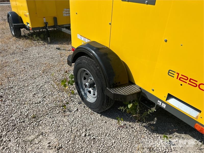 Wacker Neuson E1250 140000 BTU Hydronic Ground Heater Ogrevalna in odtajevalna oprema