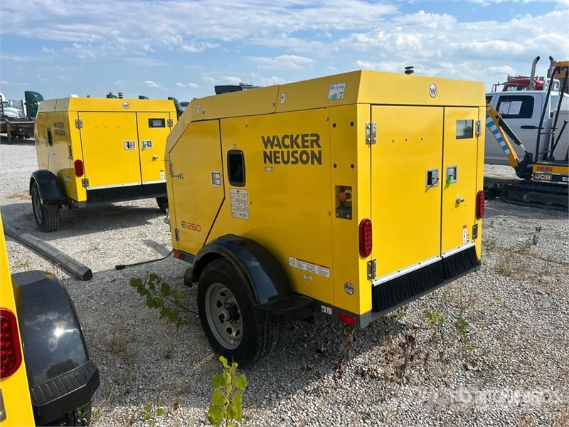 Wacker Neuson E1250 140000 BTU Hydronic Ground Heater Ogrevalna in odtajevalna oprema