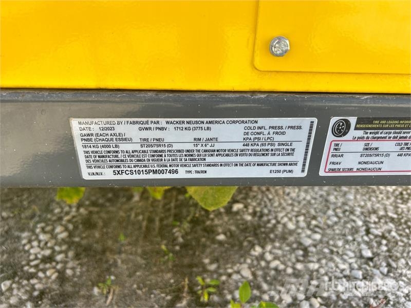 Wacker Neuson E1250 140000 BTU Hydronic Ground Heater Ogrevalna in odtajevalna oprema