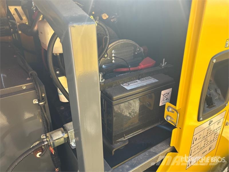 Wacker Neuson E1250 140000 BTU Hydronic Ground Heater Ogrevalna in odtajevalna oprema