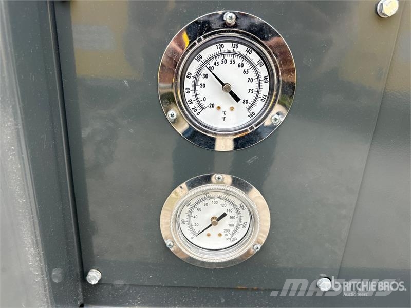 Wacker Neuson E1250 140000 BTU Hydronic Ground Heater 加熱和解凍設備
