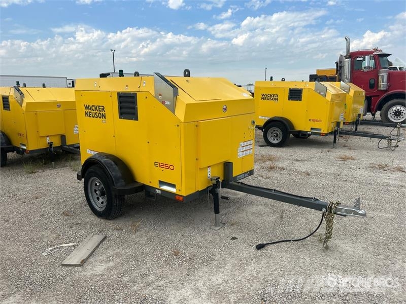 Wacker Neuson E1250 Hydronic 140000 BTU Ground Heater Heating and thawing equipment