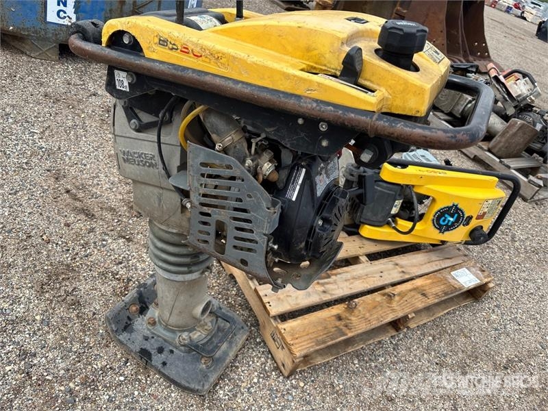 Wacker Neuson of (2) Wacker Neuson Jumping Jack Tamper ِدَكات