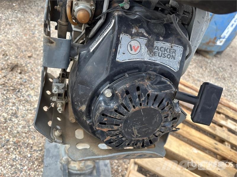 Wacker Neuson of (2) Wacker Neuson Jumping Jack Tamper ِدَكات