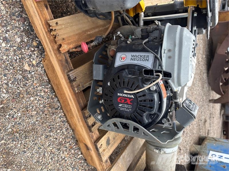 Wacker Neuson of (2) Wacker Neuson Jumping Jack Tamper ِدَكات