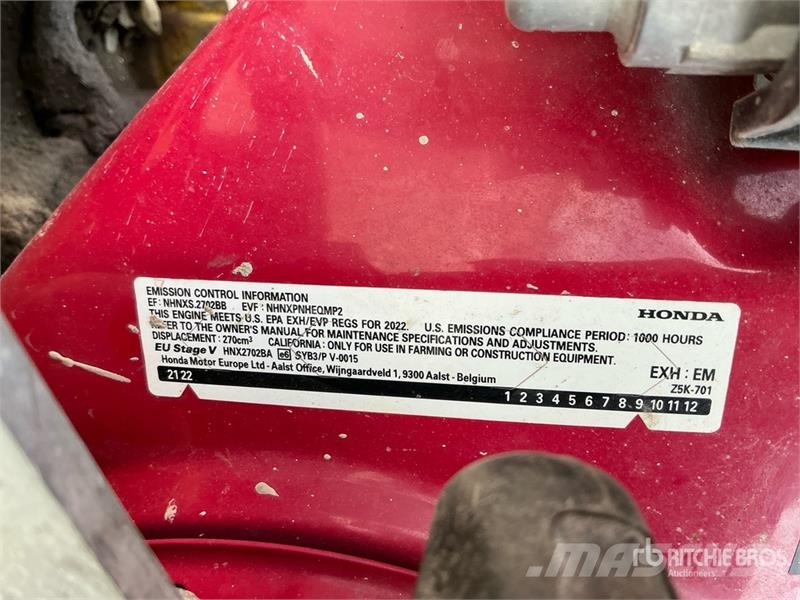 Wacker Neuson of (3) Wacker Neuson Reversible DPU5545 and (1) BP دكاكات أفقية