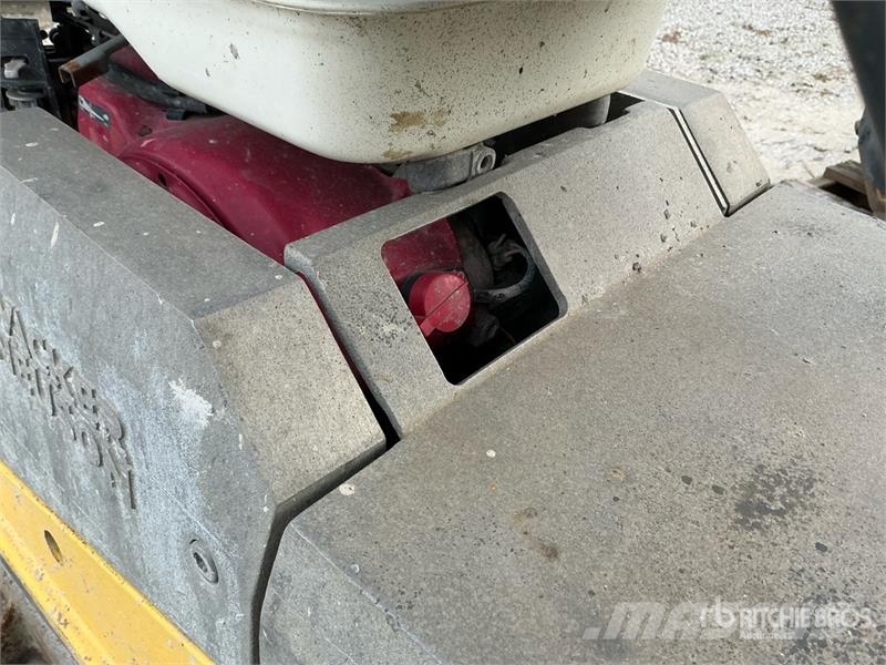 Wacker Neuson of (3) Wacker Neuson Reversible DPU5545 and (1) BP دكاكات أفقية