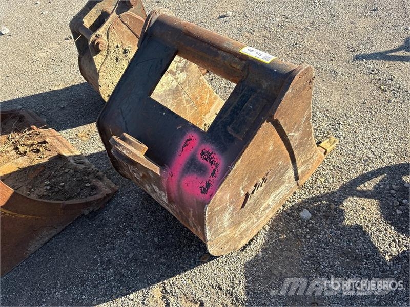 Wain-Roy 23 in Excavator Bucket دلاء