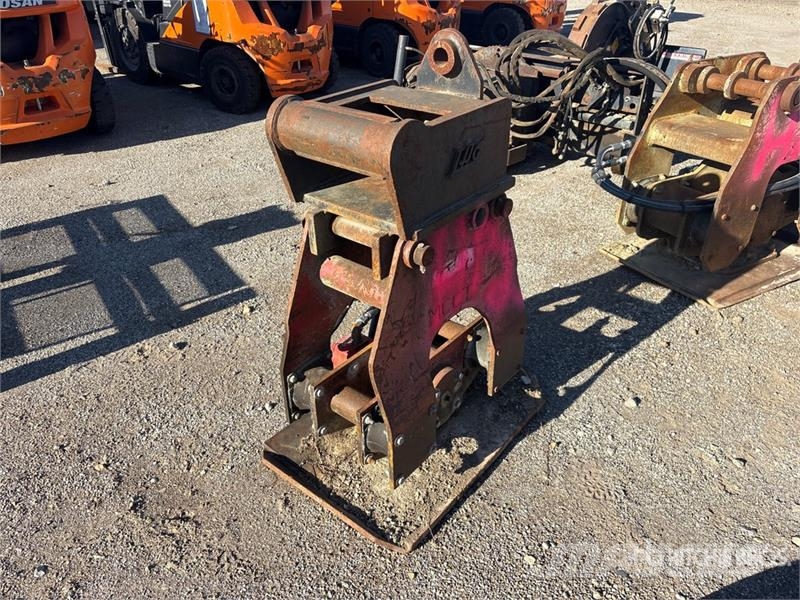Wain-Roy Gen Pac 24 in Plate Compactor Attachment دكاكات أفقية