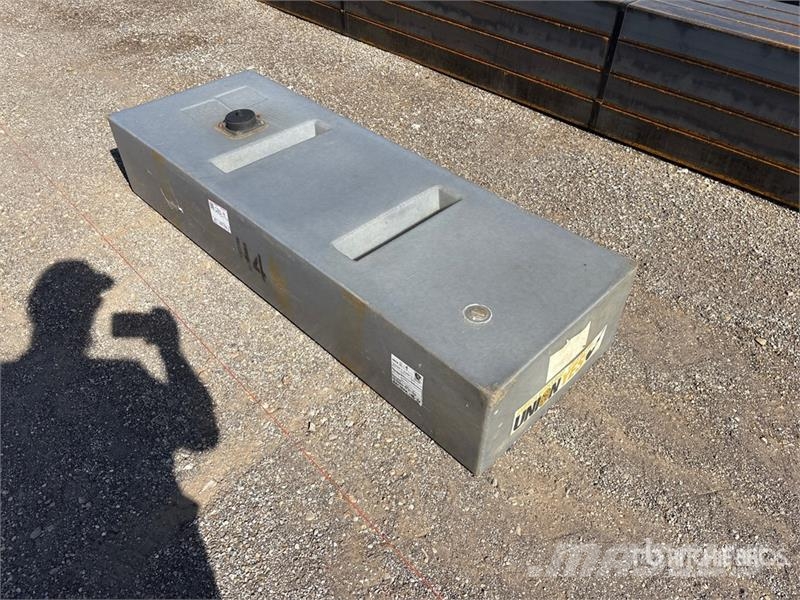  Water Tank Fuel and additive tanks