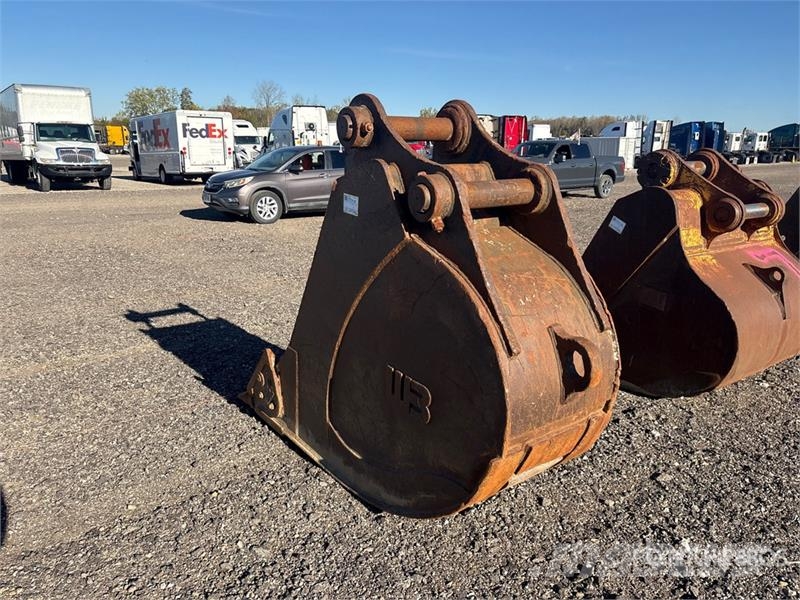 WB 28 in Excavator Bucket - Fits Cat 330 Buckets