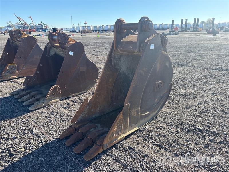 WB 28 in Excavator Bucket - Fits Cat 330 Buckets