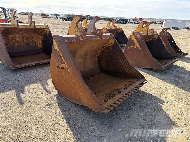 WBM 300-2.CU.B72 70 in Digging Excavator Bucket - Fits Godet