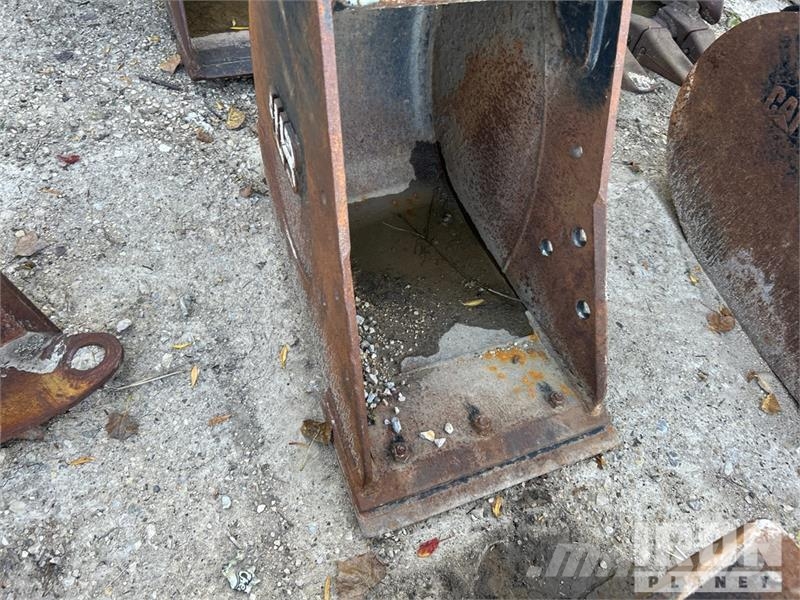 Werk-Brau MNHD18 Bucket 18 in 0.80 m3 Cleanup Excavator Buck Godet