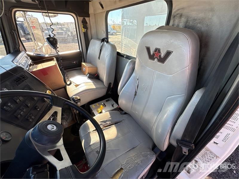 Western Star 4700 12x4 Five Axle Dump Truck Sora- ja kippiautot
