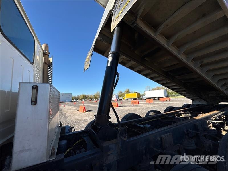 Western Star 4700 6x4 Tri/A Dump Truck Camion benne