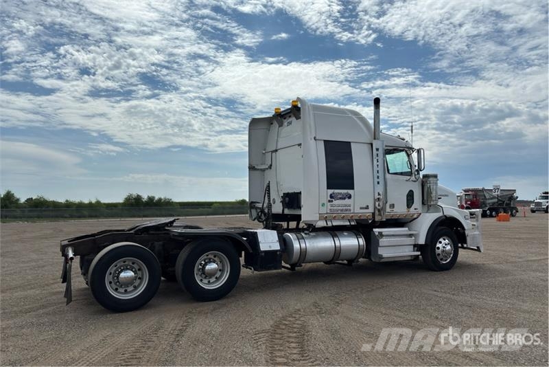 Western Star 4900 6x4 T/A Sleeper Truck Tractor Trekkers