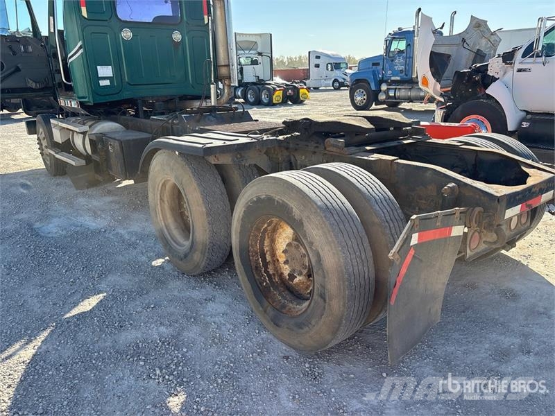 Western Star 4900 Series 6x4 T/A Day Cab Truck Tractor Tegljači