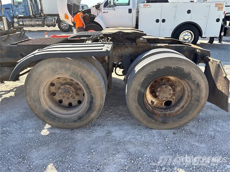 Western Star 4900 Series 6x4 T/A Day Cab Truck Tractor Tegljači