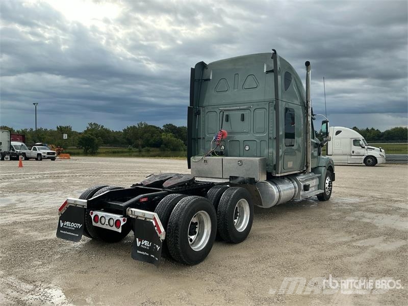 Western Star 4900X 6x4 T/A Sleeper Truck Tractor Autotractoare