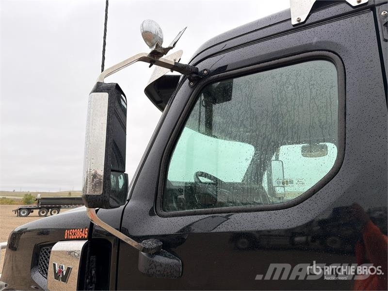 Western Star 49X 8x4 Tri/A Day Cab Truck Tractor Ciągniki siodłowe