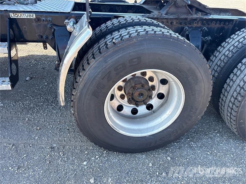Western Star 5700 6x4 T/A Sleeper Truck Tractor Sattelzugmaschinen