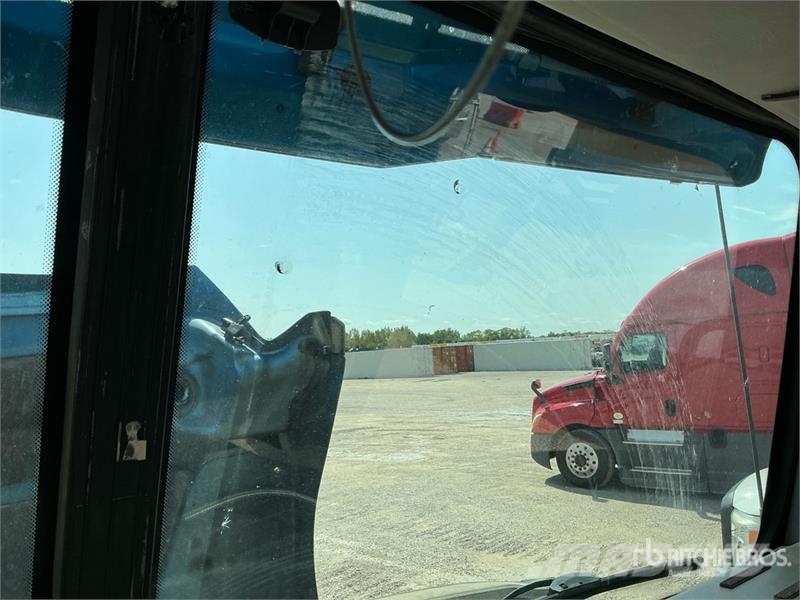 Western Star 5700 6x4 T/A Sleeper Truck Tractor Tracteur routier