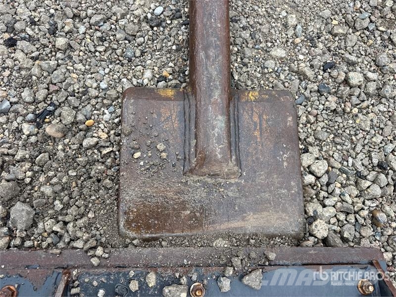WF 45 in Skid Steer Scraper Outros componentes
