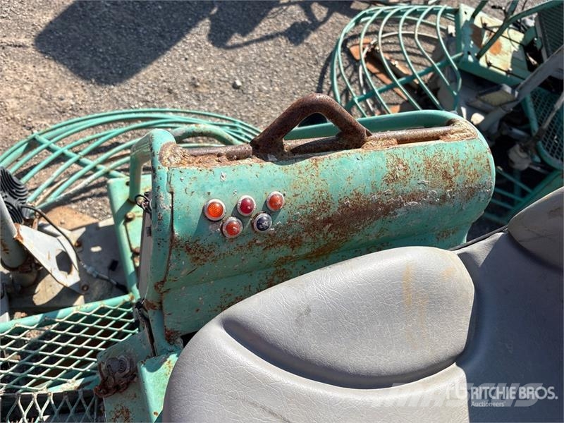 Whiteman HHN34TVDTCSL5 Ride-On Power Trowel Trowels