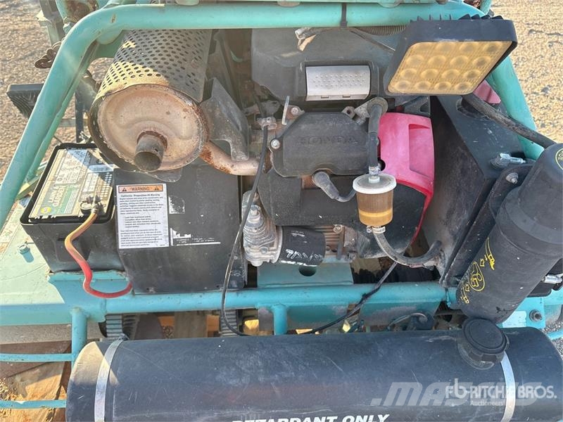 Whiteman JWN24HTCSL Ride-On Power Trowel Tasandajad