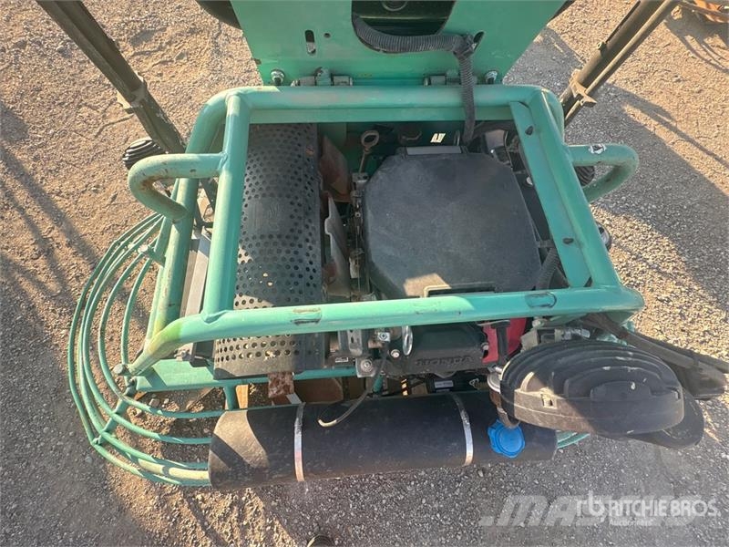 Whiteman JWN24HTCSL Ride-On Power Trowel Tasandajad