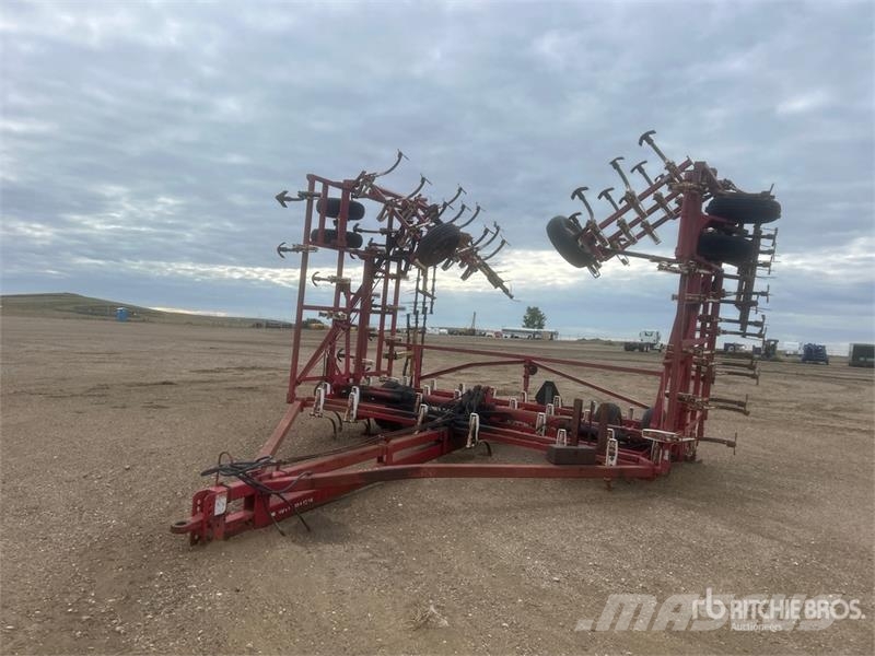 Wil-Rich 35 ft Cultivator Kultivatori