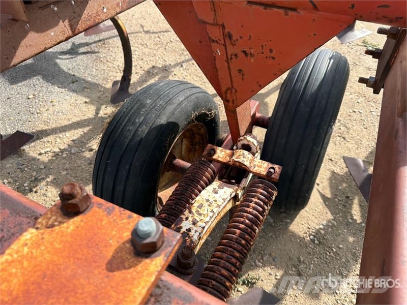 Wil-Rich 36 ft Chisel Plow Głębosze