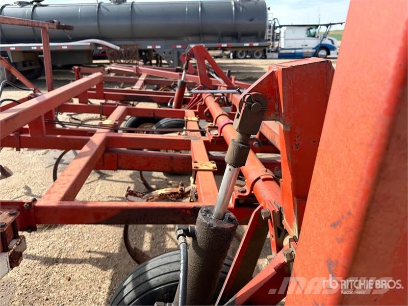 Wil-Rich 36 ft Chisel Plow Głębosze