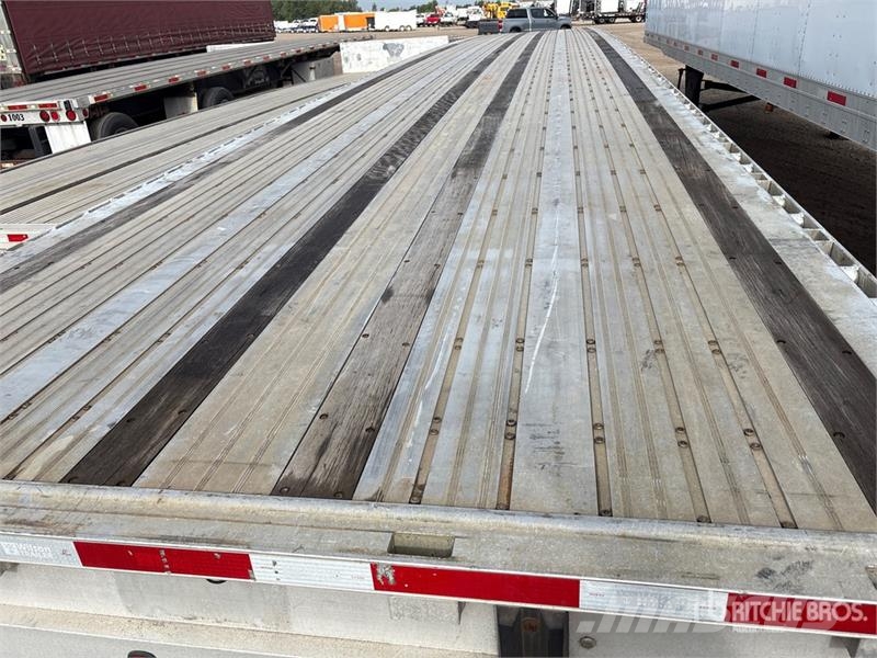Wilson AF-1080 53 ft T/A Spread Axle Flatbed Trailer مقطوروات مسطحة/مفصلية الجوانب