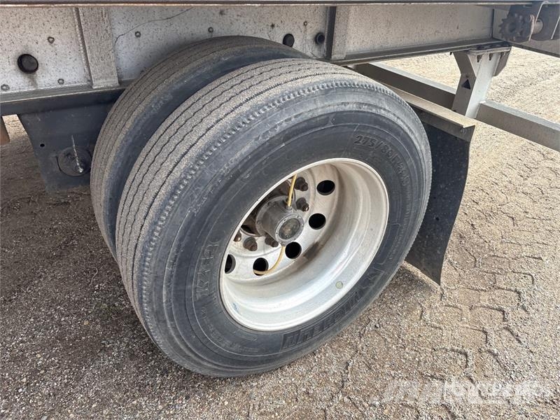 Wilson AF-1080 53 ft T/A Spread Axle Flatbed Trailer مقطوروات مسطحة/مفصلية الجوانب