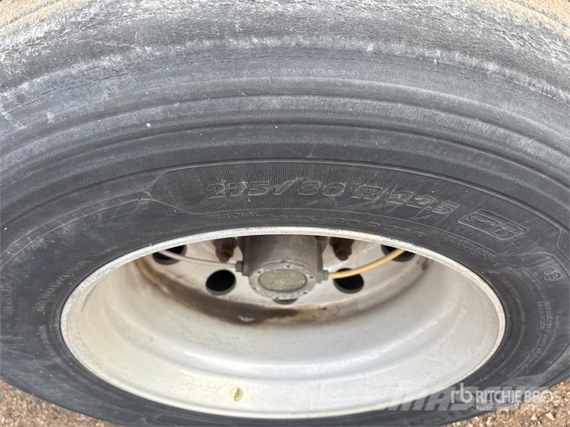 Wilson AF-1080 53 ft T/A Spread Axle Flatbed Trailer مقطوروات مسطحة/مفصلية الجوانب