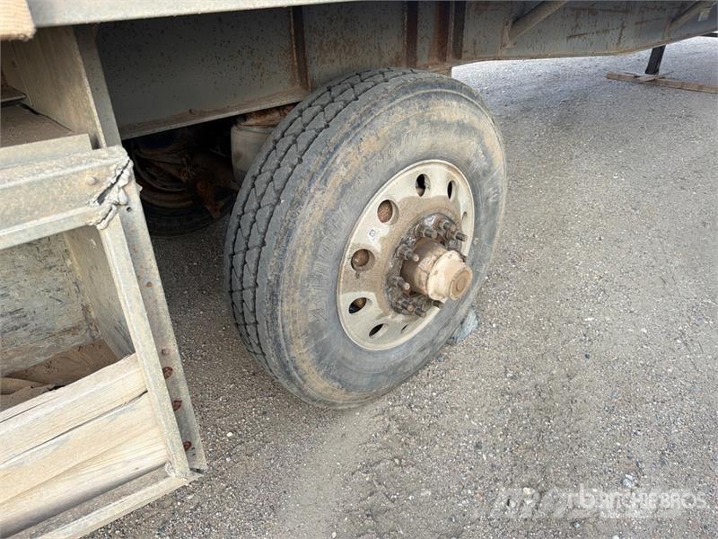 Wilson CF-900 48 ft T/A Spread Axle Flatbed Trailer مقطوروات مسطحة/مفصلية الجوانب