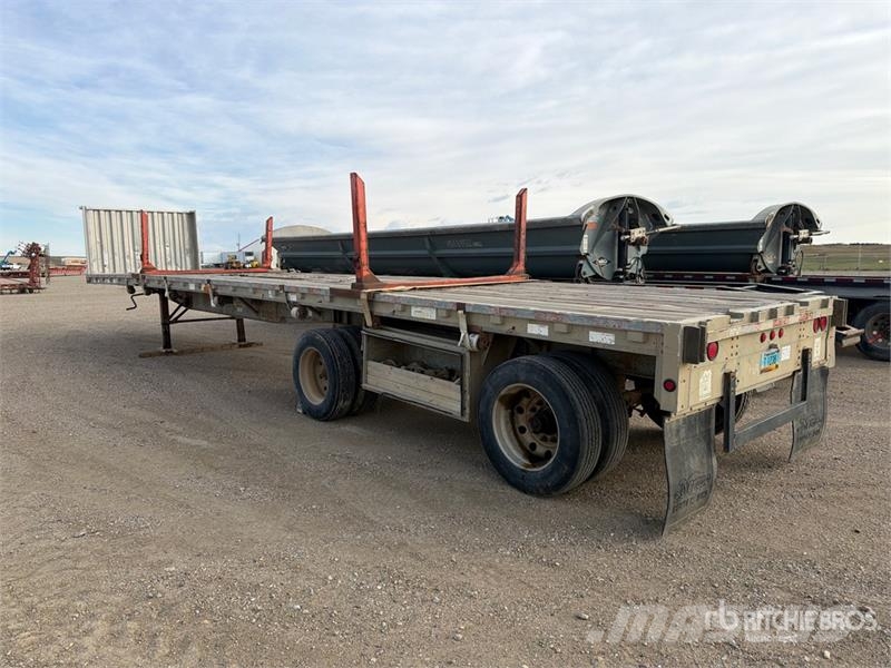 Wilson CF-900 48 ft T/A Spread Axle Flatbed Trailer مقطوروات مسطحة/مفصلية الجوانب