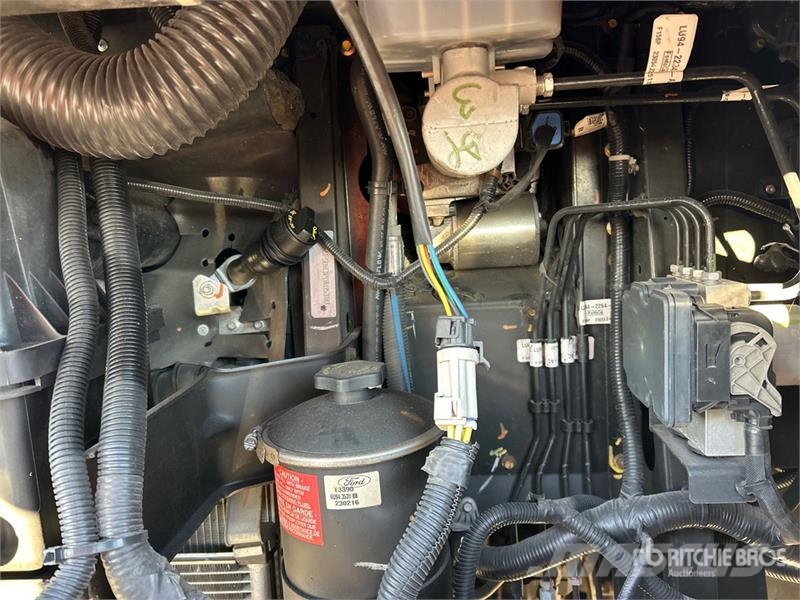  Winnebago Adventurer Motor Home Motorhomes and caravans