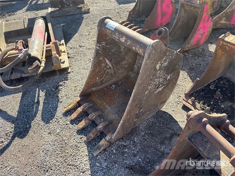 WR 24 in Excavator Bucket - Fits Hyundai 140LC-7 Łyżki do ładowarek
