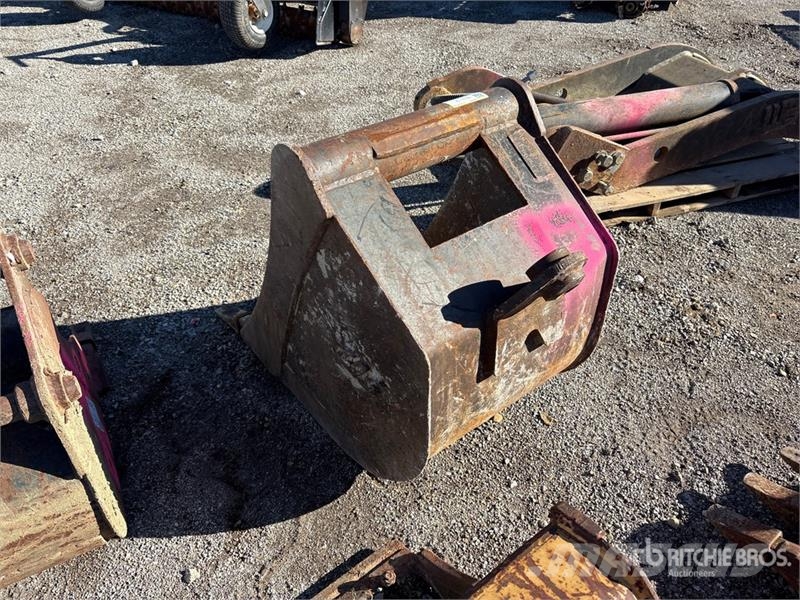 WR 24 in Excavator Bucket - Fits Hyundai 140LC-7 Łyżki do ładowarek