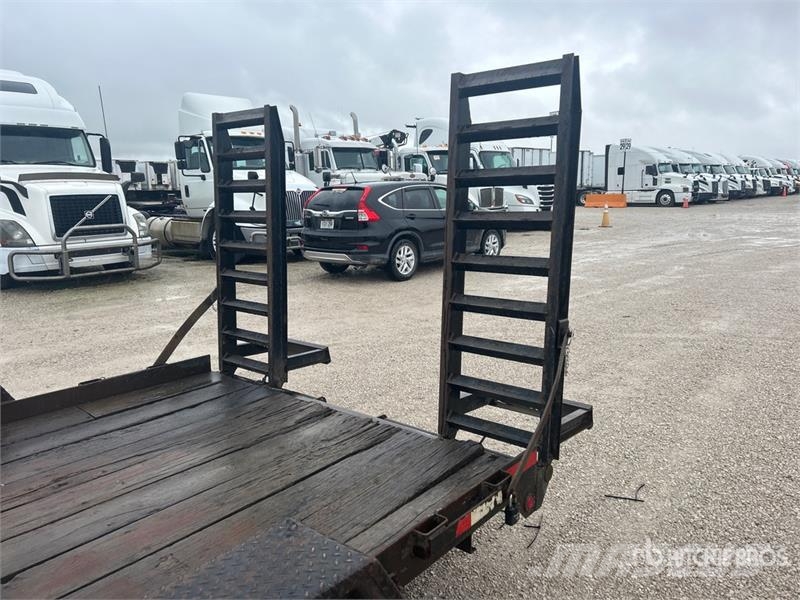  WTM 16 ft T/A Equipment Trailer 車輛運輸拖車