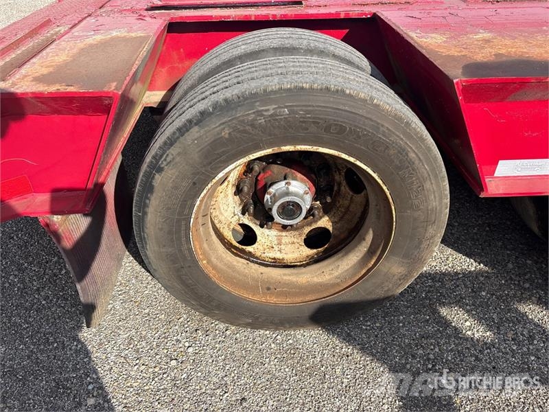XL Specialized 90RG 90000 lb 48 ft Tri/A Step Deck Nizki nakladalci