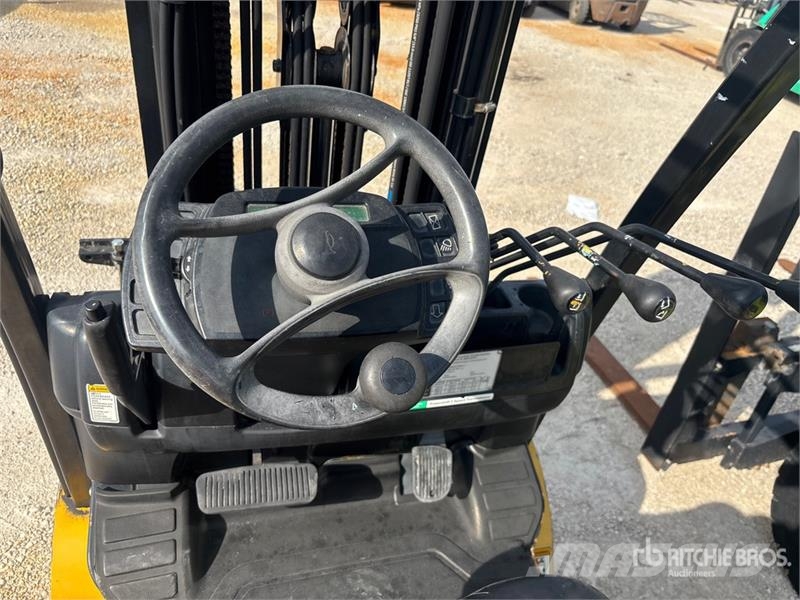 Yale GLC050LXNEAE087 4800 lb Cushion Tire Forklift Інше