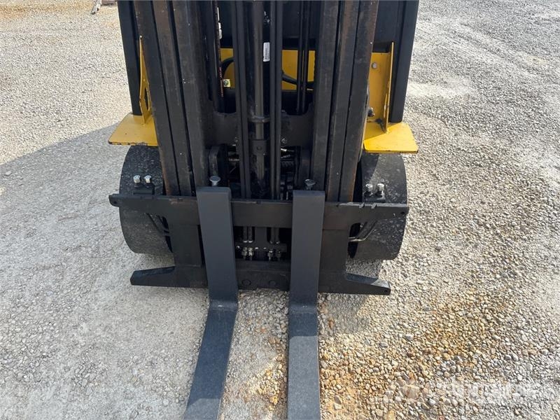 Yale GLC050LXNEAE087 4800 lb Cushion Tire Forklift Інше