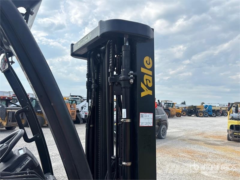 Yale GLC050LXNEAE087 4800 lb Cushion Tire Forklift Інше